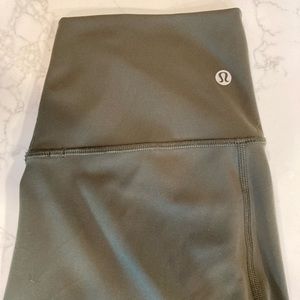 Lululemon Wunder Under